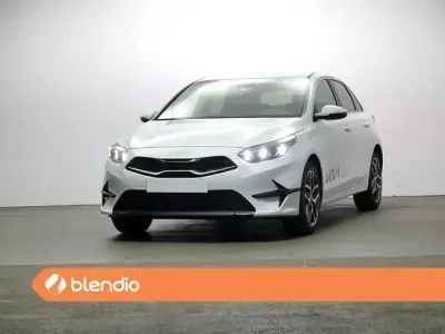 Usado Kia Ceed 100 CV (73 kW) 2023 Blanco Utilitario