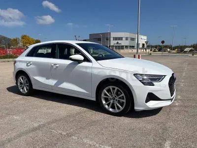 Usado Audi A3 Advanced Plus 116 CV (85 kW) 2024 Blanco Berlina