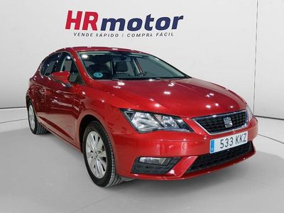 Usado Seat Leon Style 110 CV (80 kW) 2018 Rojo Utilitario