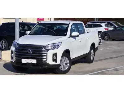 Usado SsangYong Musso 202 CV (148 kW) 2024 Blanco Berlina