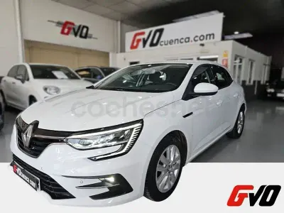 Usado Renault Mégane II Equilibre 115 CV (84 kW) 2022 Blanco Berlina