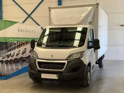 Usado Peugeot Boxer S 139 CV (102 kW) 2021 Blanco Van
