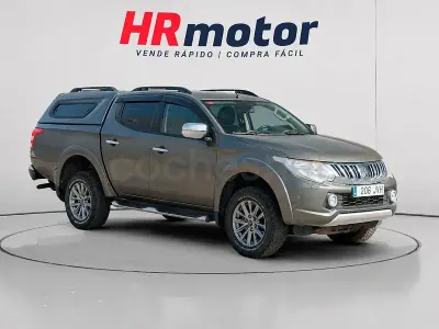 Usado Mitsubishi L200 Motion 154 CV (113 kW) 2016 Verde Pickup/Camioneta