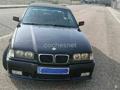 Käytetty BMW 320 Cabriolet 150 HP (110 kW) 1996 Musta Avoauto