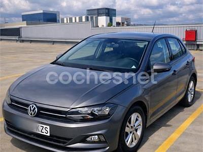 Usado VW Polo Advance 95 CV (69 kW) 2019 Gris / plata Utilitario