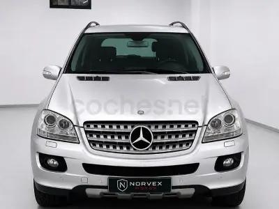 Usado Mercedes ML320 224 CV (164 kW) 2007 Gris / plata SUV
