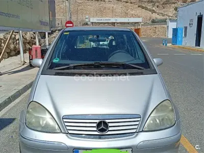 Usado Mercedes A170 Elegance 95 CV (69 kW) 2002 Gris / plata Monovolumen