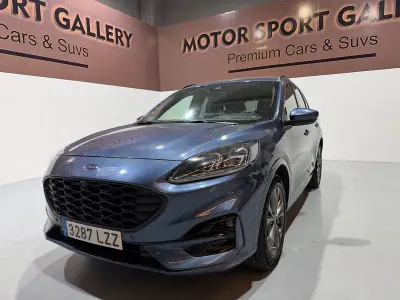 Usado Ford Kuga ST-Line 120 CV (88 kW) 2022 Azul SUV