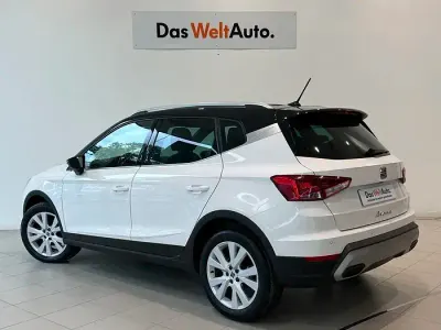 Usado Seat Arona Xperience 115 CV (84 kW) 2025 Blanco SUV