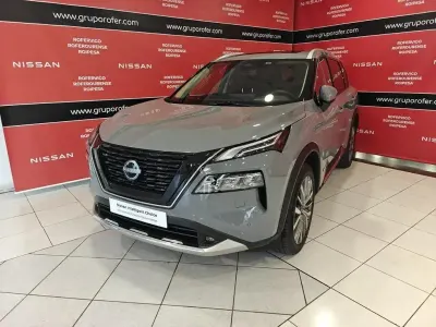 Usado Nissan X-Trail Tekna 213 CV (156 kW) 2025 Gris SUV