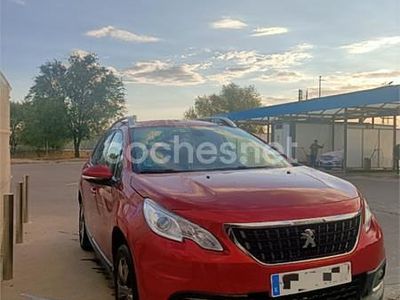 Rojo Usado 2016 Peugeot 2008 Style SUV | 7490 € (Precio justo)