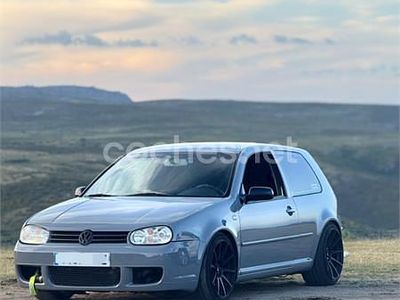 Gris / plata Usado 2002 VW Golf IV GTI Berlina | 7500 €