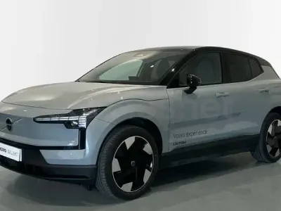 Usado Volvo EX30 Plus 200 kW (272 CV) 2025 Eléctrico SUV