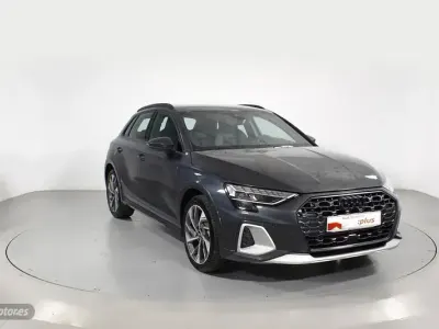 Usado Audi A3 e-tron Ambiente 150 CV (110 kW) 2025 Gris Utilitario