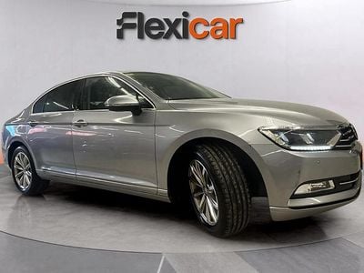 Usado VW Passat Advance 150 CV (110 kW) 2019 Gris Berlina