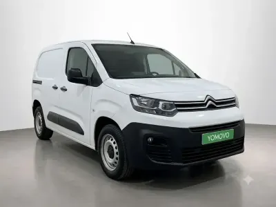 Usado Citroën Berlingo 102 CV (75 kW) 2022 Blanco Monovolumen