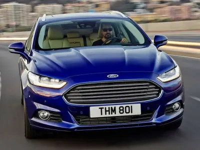 Usado Ford Mondeo Titanium 150 CV (110 kW) 2019 Azul Familiar