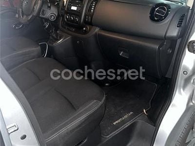 Nissan NV300
