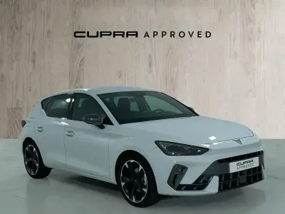 Usado Cupra Leon 150 CV (110 kW) 2025 Blanco Familiar