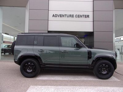 Verde Nuevo 2025 Land Rover Defender | 111.730 €