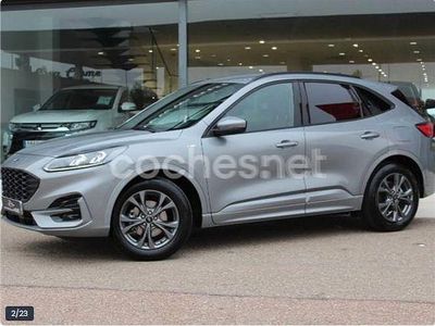 Gris / plata Usado 2022 Ford Kuga ST-Line SUV | 21.800 € (Precio justo)