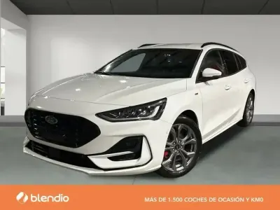 Usado Ford Focus ST-Line 125 CV (91 kW) 2024 Blanco Familiar