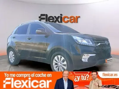 Usado SsangYong Korando Limited 178 CV (130 kW) 2018 Negro SUV