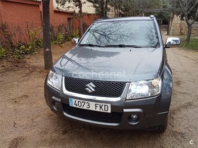 Usado Suzuki Grand Vitara 129 CV (94 kW) 2007 Negro SUV
