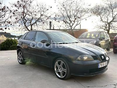 Negro Usado 2003 Seat Ibiza Sport Berlina | 2700 € (Precio justo)