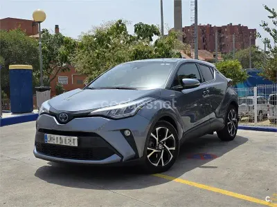 Usado Toyota C-HR Advance 122 CV (89 kW) 2021 Gris / plata SUV