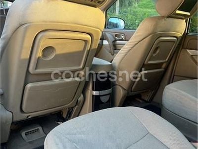 Usado SsangYong Rodius Limited 165 CV (121 kW) 2006 Negro Monovolumen
