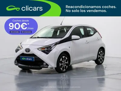 Usado Toyota Aygo X-play 72 CV (52 kW) 2021 Blanco Utilitario