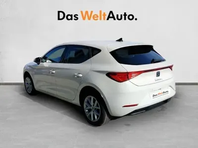 Käytetty Seat Leon Style 116 HP (85 kW) 2025 Valkoinen