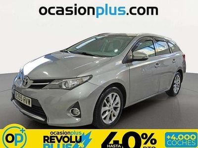 Usado Toyota Auris Touring Sports Active 132 CV (97 kW) 2014 Gris Familiar