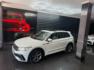 Usado VW Tiguan R-line 150 CV (110 kW) 2022 Blanco SUV
