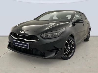 Usado Kia Ceed Edition 7 101 CV (74 kW) 2025 Negro Utilitario