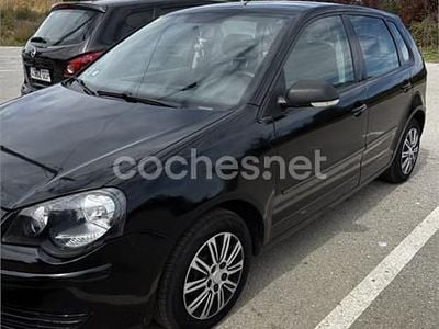 Usado VW Polo Advance 80 CV (58 kW) 2008 Negro Utilitario