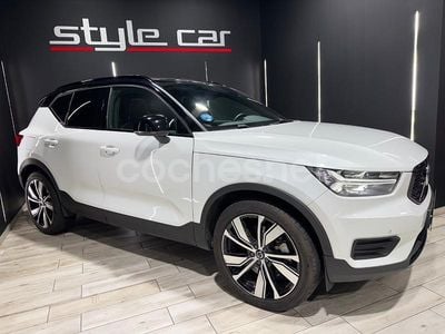 Blanco Usado 2021 Volvo XC40 R-Design SUV | 27.950 € (Precio justo)