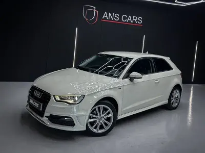 Usado Audi A3 Attraction 105 CV (77 kW) 2014 Blanco Berlina
