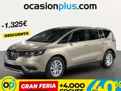 Usado Renault Espace Zen 160 CV (117 kW) 2016 Marrón Monovolumen