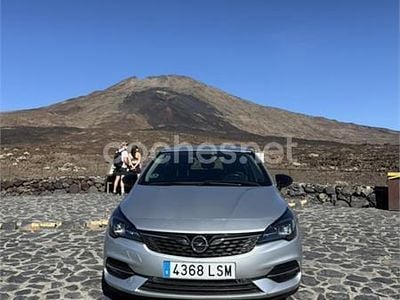 Usado Opel Astra Design & Tech 130 CV (95 kW) 2021 Gris / plata Berlina