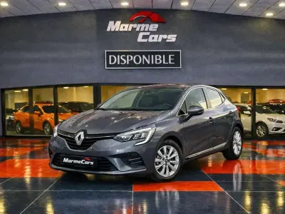 Usado Renault Clio Zen 91 CV (66 kW) 2021 Gris Utilitario