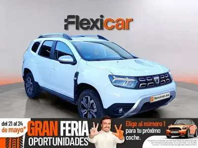 Usado Dacia Duster Prestige 100 CV (73 kW) 2021 Blanco SUV
