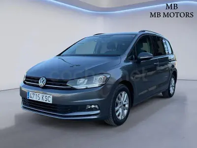 Usado VW Touran Edition 115 CV (84 kW) 2019 Negro Monovolumen