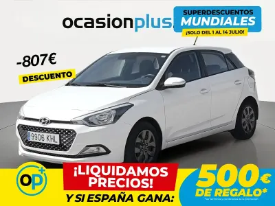 Usado Hyundai i20 84 CV (61 kW) 2018 Blanco Berlina