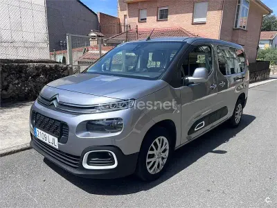 Usado Citroën Berlingo Shine 130 CV (95 kW) 2020 Gris / plata Monovolumen