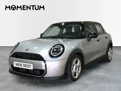 Usado Mini Cooper Essential 114 kW (156 CV) 2025 Gris Utilitario
