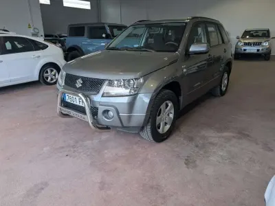 Usado Suzuki Grand Vitara 129 CV (94 kW) 2006 Gris SUV