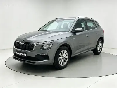 Usado Skoda Kamiq Selection 95 HP (69 kW) 2024 Cinzento SUV