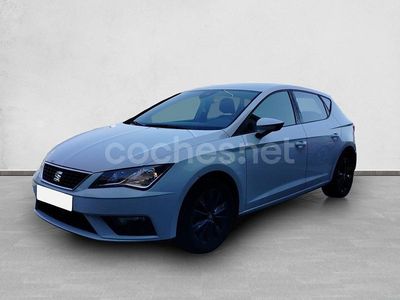 Usado Seat Leon Style 125 CV (91 kW) 2018 Blanco Berlina